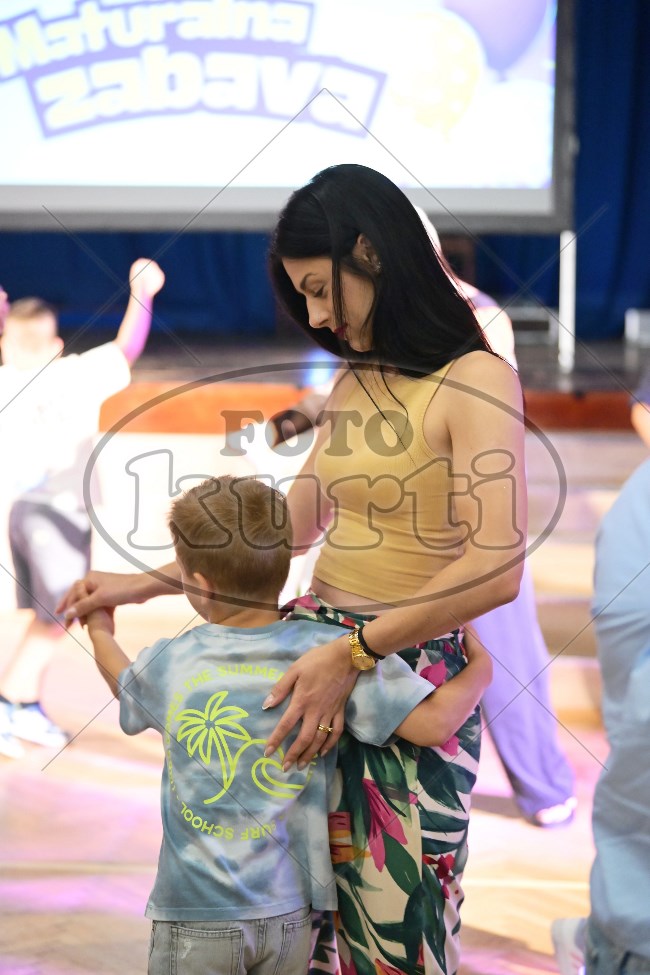 00 ZAVRŠNA PRIREDBA 390 - FotoKurti