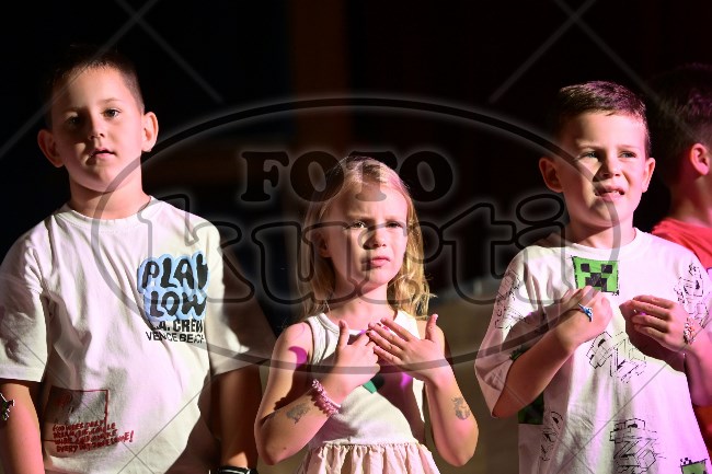 00 ZAVRŠNA PRIREDBA 454 - FotoKurti
