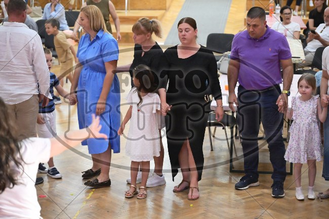 00 ZAVRŠNA PRIREDBA 700 - FotoKurti