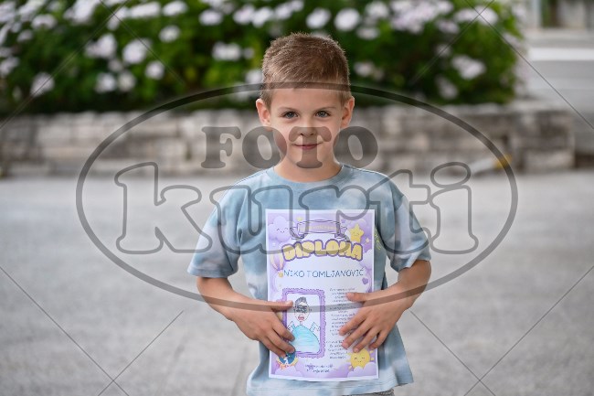 00 ZAVRŠNA PRIREDBA 817 - FotoKurti